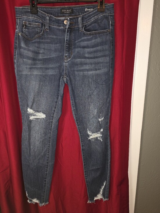 Judy Blue Denim - Judy Blue Distressed Skinny Jeans Size 11/30 Raw Hem Stretch Denim
